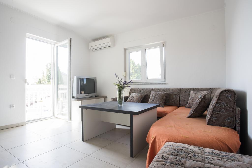 Jela Apartments 닌 외부 사진